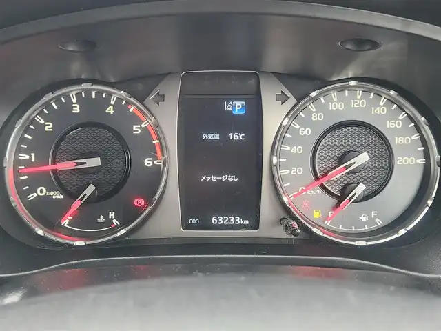 トヨタ ハイラックス Z GRスポーツ 群馬県 2022(令4)年 6.4万km アティチュードブラックマイカ 〇純正8インチナビ/〇パノラミックビューカメラ/〇プリクラッシュセーフティー/〇レーンディパーチャーアラート/〇アクティブトラクションコントロール/〇レーダークルーズコントロール/〇ETC/〇ドライブレコーダー/〇パドルシフト/〇ハーフレザーシート/〇パワーシート（運転席）/〇左右独立温度調整機能付オートエアコン/〇JAOS17インチアルミ/〇JAOSマッドガード/〇社外トノカバー/〇ハンドルカバー取付/〇スマートキー/〇禁煙車