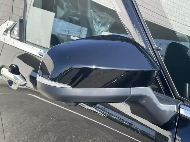 トヨタ アルファードハイブリット Z 福岡県 2024(令6)年 0.4万km ブラック 純正14型ディスプレイオーディオナビ(フルセグTV/BT)トヨタセーフティオールアラウンドビューブラインドスポット後席フリップダウンモニターWムーンルーフ両側パワスラクルコンデジタルインナーミラードラレコETC2.0シートヒーターエアシートハンドルヒーターUSBHDMI三眼LED純正アルミホイール純正フロアマットスマートキープッシュスタートスペアキー