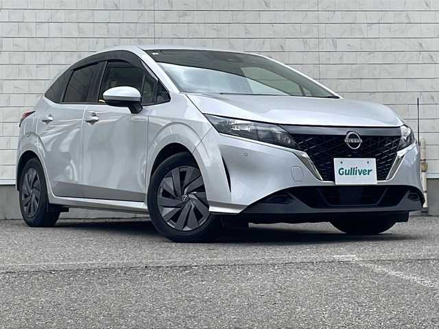 日産 ノート S FOUR 福島県 2021(令3)年 6.8万km ブリリアントシルバー 4WD 衝突軽減ブレーキ バック全方位カメラ（バックミラー型）オーディオ 前席シートヒーターETC コーナーセンサー レーンキープアシスト オートマチックハイビーム横滑り防止機能 スマートキー スペアキー