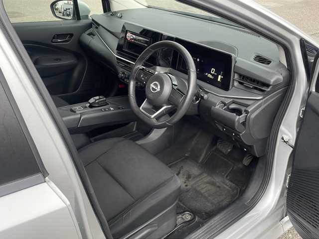 日産 ノート S FOUR 福島県 2021(令3)年 6.8万km ブリリアントシルバー 4WD 衝突軽減ブレーキ バック全方位カメラ（バックミラー型）オーディオ 前席シートヒーターETC コーナーセンサー レーンキープアシスト オートマチックハイビーム横滑り防止機能 スマートキー スペアキー