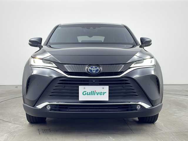 トヨタ ハリアー ハイブリッド Z レザーパッケージ 兵庫県 2020(令2)年 7.5万km プレシャスブラックパール ・トヨタセーフティーセンス/・プリクラッシュセーフティ/・レーントレーシングアシスト/・ブラインドスポットモニター/・ふらつき警報/・クリアランスソナー/・リヤクロストラフィックアラート/・パーキングサポートブレーキ/・ヘッドアップディスプレイ/・ロードサインアシスト/・レーダークルーズコントロール/・オートハイビーム/・誤発進抑制機能/・JBLサウンド/・純正12.3型ナビ＆フルセグ＆BT＆USB/・パノラマミックビューモニター/・デジタルインナーミラー/・前後ドライブレコーダー/・前席シートヒーター/・前席シートクーラー/・前席パワーシート/・運転席シートメモリー/・黒革シート/・ステアリングリモコン/・置くだけ充電/・ビルトインETC2.0/・スマートキー/・スペアキー/・プッシュスタート/・LEDライト/・フォグ/・オートライト/・パワーバックドア/・純正フロアマット/・純正18インチアルミホイール
