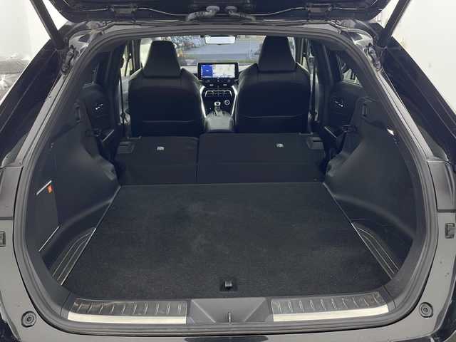 トヨタ ハリアー ハイブリッド Z レザーパッケージ 兵庫県 2020(令2)年 7.5万km プレシャスブラックパール ・トヨタセーフティーセンス/・プリクラッシュセーフティ/・レーントレーシングアシスト/・ブラインドスポットモニター/・ふらつき警報/・クリアランスソナー/・リヤクロストラフィックアラート/・パーキングサポートブレーキ/・ヘッドアップディスプレイ/・ロードサインアシスト/・レーダークルーズコントロール/・オートハイビーム/・誤発進抑制機能/・JBLサウンド/・純正12.3型ナビ＆フルセグ＆BT＆USB/・パノラマミックビューモニター/・デジタルインナーミラー/・前後ドライブレコーダー/・前席シートヒーター/・前席シートクーラー/・前席パワーシート/・運転席シートメモリー/・黒革シート/・ステアリングリモコン/・置くだけ充電/・ビルトインETC2.0/・スマートキー/・スペアキー/・プッシュスタート/・LEDライト/・フォグ/・オートライト/・パワーバックドア/・純正フロアマット/・純正18インチアルミホイール