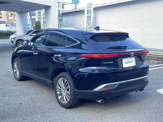 トヨタ ハリアー Z レザーパッケージ 福岡県 2023(令5)年 1.9万km ブラック ワンオーナー/純正ナビ/（パノラミックビューモニター・Bluetooth・フルセグTV）/ブラインドスポットモニター/パノラマルーフ/JBLサウンド/デジタルインナーミラー/ドライブレコーダー/エアシート・シートヒーター（運転席・助手席）/Cタイプ入力端子/クリアランスソナー/コーナーセンサー/レーダークルーズコントロール/レーンキープアシスト/メモリー付きパワーシート運転席/助手席パワーシート/レーンキープアシスト/保証書/取扱説明書