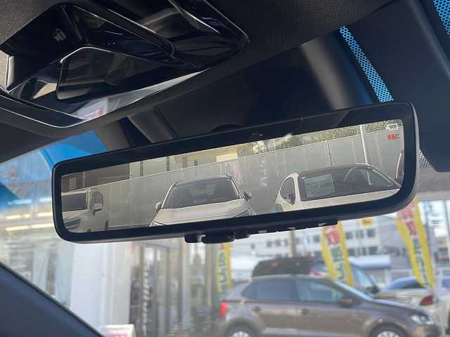 トヨタ ハリアー Z レザーパッケージ 福岡県 2023(令5)年 1.9万km ブラック ワンオーナー/純正ナビ/（パノラミックビューモニター・Bluetooth・フルセグTV）/ブラインドスポットモニター/パノラマルーフ/JBLサウンド/デジタルインナーミラー/ドライブレコーダー/エアシート・シートヒーター（運転席・助手席）/Cタイプ入力端子/クリアランスソナー/コーナーセンサー/レーダークルーズコントロール/レーンキープアシスト/メモリー付きパワーシート運転席/助手席パワーシート/レーンキープアシスト/保証書/取扱説明書