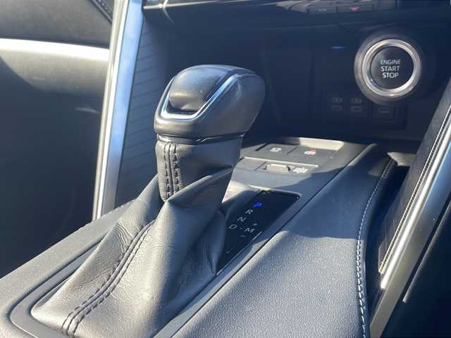 トヨタ ハリアー Z レザーパッケージ 福岡県 2023(令5)年 1.9万km ブラック ワンオーナー/純正ナビ/（パノラミックビューモニター・Bluetooth・フルセグTV）/ブラインドスポットモニター/パノラマルーフ/JBLサウンド/デジタルインナーミラー/ドライブレコーダー/エアシート・シートヒーター（運転席・助手席）/Cタイプ入力端子/クリアランスソナー/コーナーセンサー/レーダークルーズコントロール/レーンキープアシスト/メモリー付きパワーシート運転席/助手席パワーシート/レーンキープアシスト/保証書/取扱説明書