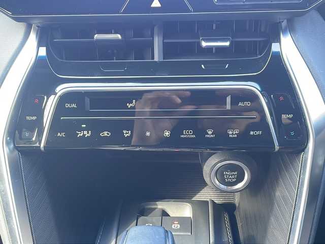 トヨタ ハリアー Z レザーパッケージ 福岡県 2023(令5)年 1.9万km ブラック ワンオーナー/純正ナビ/（パノラミックビューモニター・Bluetooth・フルセグTV）/ブラインドスポットモニター/パノラマルーフ/JBLサウンド/デジタルインナーミラー/ドライブレコーダー/エアシート・シートヒーター（運転席・助手席）/Cタイプ入力端子/クリアランスソナー/コーナーセンサー/レーダークルーズコントロール/レーンキープアシスト/メモリー付きパワーシート運転席/助手席パワーシート/レーンキープアシスト/保証書/取扱説明書