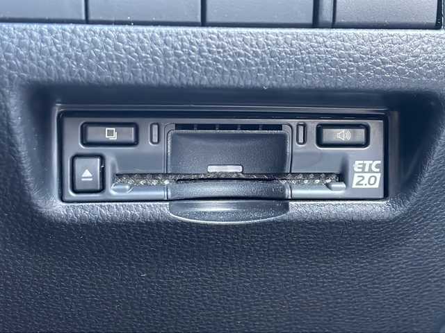 トヨタ ハリアー Z レザーパッケージ 福岡県 2023(令5)年 1.9万km ブラック ワンオーナー/純正ナビ/（パノラミックビューモニター・Bluetooth・フルセグTV）/ブラインドスポットモニター/パノラマルーフ/JBLサウンド/デジタルインナーミラー/ドライブレコーダー/エアシート・シートヒーター（運転席・助手席）/Cタイプ入力端子/クリアランスソナー/コーナーセンサー/レーダークルーズコントロール/レーンキープアシスト/メモリー付きパワーシート運転席/助手席パワーシート/レーンキープアシスト/保証書/取扱説明書