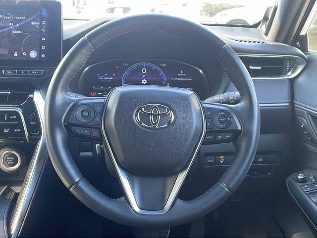 トヨタ ハリアー Z レザーパッケージ 福岡県 2023(令5)年 1.9万km ブラック ワンオーナー/純正ナビ/（パノラミックビューモニター・Bluetooth・フルセグTV）/ブラインドスポットモニター/パノラマルーフ/JBLサウンド/デジタルインナーミラー/ドライブレコーダー/エアシート・シートヒーター（運転席・助手席）/Cタイプ入力端子/クリアランスソナー/コーナーセンサー/レーダークルーズコントロール/レーンキープアシスト/メモリー付きパワーシート運転席/助手席パワーシート/レーンキープアシスト/保証書/取扱説明書