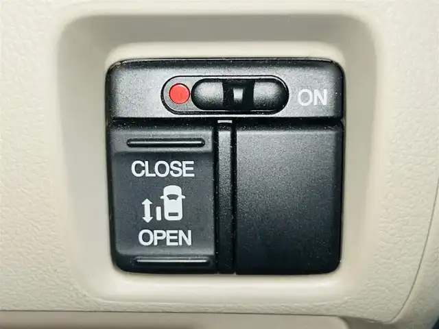 ホンダ Ｎ ＢＯＸ G Lパッケージ 岡山県 2014(平26)年 7.4万km スマートブラック (株)IDOMが運営する【じしゃロン岡山店】の自社ローン対象車両になります。こちらは現金ご利用時の価格です。自社ローンご希望の方は別途その旨お申付け下さい。/＊純正TV/＊純正ナビ　/＊ワンセグテレビ/＊片側パワースライドドア/＊プッシュスタート/＊スマートキー