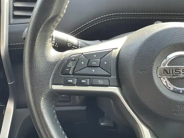 日産 セレナ ハイウェイスター 大阪府 2016(平28)年 9.9万km ダイヤモンドブラック (株)IDOMが運営する【じしゃロン東大阪店】の自社ローン対象車両になります。こちらは現金ご利用時の価格です。/自社ローンご希望の方は別途その旨お申付け下さい。/ワンオーナー/衝突被害軽減ブレーキ/純正ナビ【MM516D-L】/フルセグTV、Bluetooth、USB、CD、/     DVD、Blu-ray Disc、SDREC/バックカメラ/LEDヘッドライト/フォグ/オートライト/純正ビルトインETC/両側ワンタッチパワースライドドア/クルーズコントロール/ドライブレコーダー/スマートキー＆プッシュスタート/横滑り防止装置/取説（車両・ナビ）＆保証書