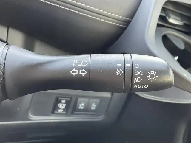 日産 セレナ ハイウェイスター 大阪府 2016(平28)年 9.9万km ダイヤモンドブラック (株)IDOMが運営する【じしゃロン東大阪店】の自社ローン対象車両になります。こちらは現金ご利用時の価格です。/自社ローンご希望の方は別途その旨お申付け下さい。/ワンオーナー/衝突被害軽減ブレーキ/純正ナビ【MM516D-L】/フルセグTV、Bluetooth、USB、CD、/     DVD、Blu-ray Disc、SDREC/バックカメラ/LEDヘッドライト/フォグ/オートライト/純正ビルトインETC/両側ワンタッチパワースライドドア/クルーズコントロール/ドライブレコーダー/スマートキー＆プッシュスタート/横滑り防止装置/取説（車両・ナビ）＆保証書