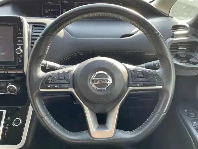 日産 セレナ ハイウェイスター 大阪府 2016(平28)年 9.9万km ダイヤモンドブラック (株)IDOMが運営する【じしゃロン東大阪店】の自社ローン対象車両になります。こちらは現金ご利用時の価格です。/自社ローンご希望の方は別途その旨お申付け下さい。/ワンオーナー/衝突被害軽減ブレーキ/純正ナビ【MM516D-L】/フルセグTV、Bluetooth、USB、CD、/     DVD、Blu-ray Disc、SDREC/バックカメラ/LEDヘッドライト/フォグ/オートライト/純正ビルトインETC/両側ワンタッチパワースライドドア/クルーズコントロール/ドライブレコーダー/スマートキー＆プッシュスタート/横滑り防止装置/取説（車両・ナビ）＆保証書