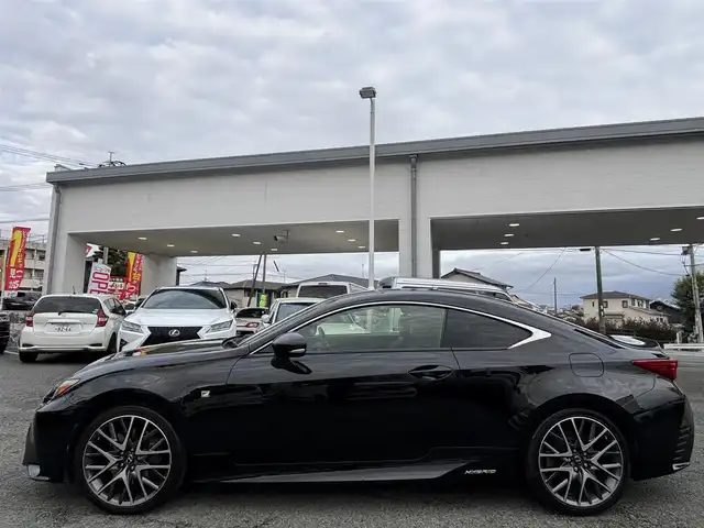 レクサス ＲＣ 300h Fスポーツ 熊本県 2015(平27)年 5.9万km スターライトブラックガラスフレーク 純正メーカーナビ/【フルセグTV/Bluetooth再生/CD/DVD】/バックカメラ/クルーズコントロール/パドルシフト/LEDオートライト/フォグライト/黒レザーシート/シートヒーター/エアーシート/ステアリングヒーター/純正ドライブレコーダー/ETC/プッシュスタート/スマートキー/スペアキー/カードキー/保証書/取扱説明書
