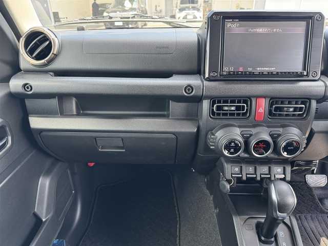 スズキ ジムニー XC 愛知県 2020(令2)年 6.5万km ジャングルグリーン ４WD/クルーズコントロール/バックカメラ/純正9インチSDナビ/シートヒーター/フルセグTV/Bluetooth/ミラーヒーター/ウィンカー付きドアミラー/フォグランプ/ETC/革巻きステアリング/背面タイヤ/タイヤカバー/純正マット