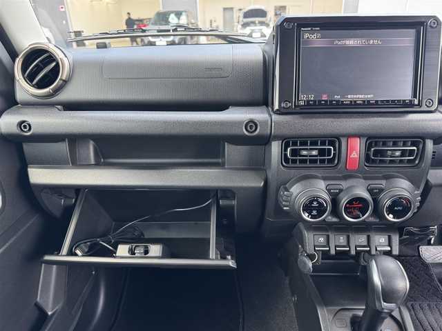 スズキ ジムニー XC 愛知県 2020(令2)年 6.5万km ジャングルグリーン ４WD/クルーズコントロール/バックカメラ/純正9インチSDナビ/シートヒーター/フルセグTV/Bluetooth/ミラーヒーター/ウィンカー付きドアミラー/フォグランプ/ETC/革巻きステアリング/背面タイヤ/タイヤカバー/純正マット