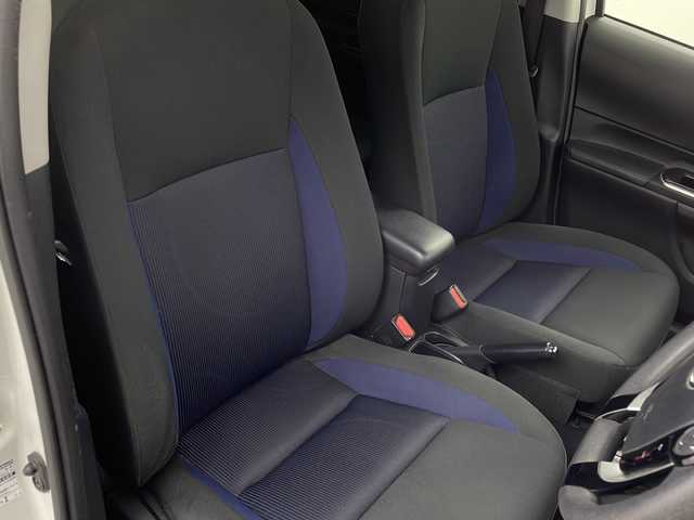 トヨタ アクア S 新潟県 2018(平30)年 6.5万km ホワイトパールクリスタルシャイン 純正ナビ/　　ワンセグ/CD/SD/AUX/BT/バックカメラ/オートライト/ステアリングスイッチ/オートエアコン/ウィンカーミラー/電格ミラー/スマートキー/ビルトインETC
