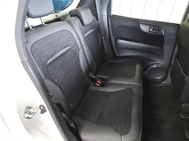 ホンダ Ｎ ＯＮＥ プレミアム ツアラー 鹿児島県 2018(平30)年 7.2万km パールⅡ 純正ナビ(CD/AM/FM)/バックカメラ/ビルトインETC/クルーズコントロール/シティブレーキアクティブシステム/ビークルスタビリティアシスト/ターボ/HIDヘッドランプ/オートライト/オートエアコン/本革巻きステアリング/ステアリングスイッチ/パドルシフト/ハーフレザーシート/RH16インチアルミホイール/スマートキーシステム/禁煙車