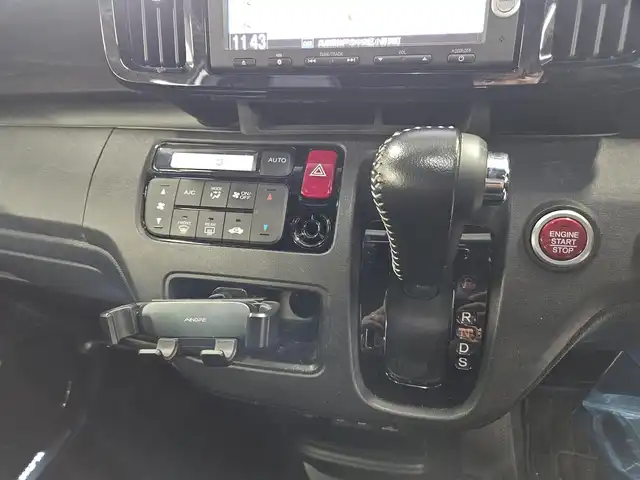 ホンダ Ｎ ＯＮＥ プレミアム ツアラー 鹿児島県 2018(平30)年 7.2万km パールⅡ 純正ナビ(CD/AM/FM)/バックカメラ/ビルトインETC/クルーズコントロール/シティブレーキアクティブシステム/ビークルスタビリティアシスト/ターボ/HIDヘッドランプ/オートライト/オートエアコン/本革巻きステアリング/ステアリングスイッチ/パドルシフト/ハーフレザーシート/RH16インチアルミホイール/スマートキーシステム/禁煙車
