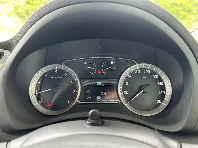 日産 シルフィ G 福島県 2014(平26)年 1.7万km ブリリアントシルバー 登録時走行距離：16/415km/純正SDナビ/（フルセグTV/BT接続/CD/DVD/AM/FM）/バックカメラ/PUSHスタート/スペアキー/横滑り防止装置/純正AWサマータイヤ/HIDヘッドライト/フォグランプ/オートライト/電格ミラー/ウィンカーミラー/フロアマット/ドアバイザー/保証書/取扱説明書