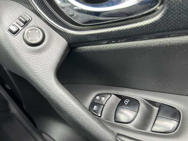 日産 エクストレイル 20X エマージェンシーブレーキ 埼玉県 2016(平28)年 13.8万km ダイヤモンドブラック (株)IDOMが運営する【じしゃロン熊谷店】の自社ローン専用車両になりますこちらは現金またはオートローンご利用時の価格です。自社ローンご希望の方は別途その旨お申付け下さい/純正SDナビ　MM516D－L/　CD/DVD/DTV/Bluetooth/USB/AUX/　AppleCarplay/AndroidAuto/バックカメラ/エマージェンシーブレーキ/ヒルディセントコントロール/車線逸脱警報/前席シートヒーター/黒レザーシート/アイドリングストップ/４WD/ビルトインETC/純正フロアマット/スマートキー/プッシュスタート