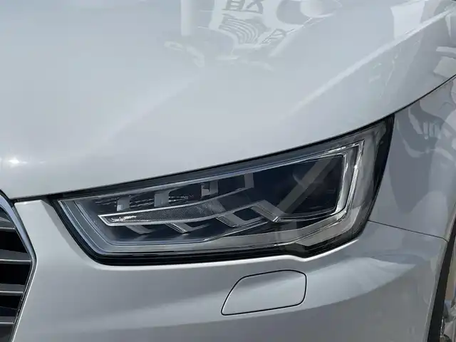 アウディ Ａ１ SB 1．0TFSI 神奈川県 2017(平29)年 4万km パール 純正メモリナビ/　（CD・DVD・SD・Bluetooth）/フルセグTV/パーキングエイド/キセノンライト/アドバンスドキー/純正16インチAW/コーナーセンサー/ETC/保証書/取扱説明書/R2-R6記録簿有り