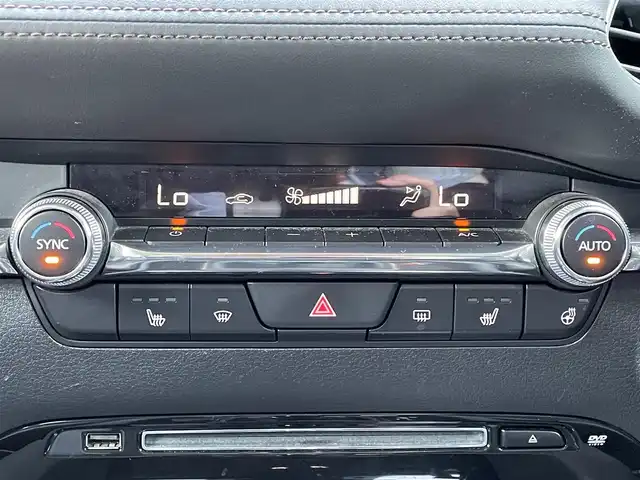 マツダ マツダ３セダン XD Lパッケージ 島根県 2019(令1)年 7.5万km マシーングレープレミアムM スマートシティブレーキ/純正ナビ/CD/DVD/DTV/Bluetooth/全方位カメラ/BOSEサウンド/レーダークルーズコントロール/ステアリングスイッチ/レザーシート/パワーシート/メモリーシート /ステアリングヒーター/ドライブレコーダー/ETC/純正アルミホイール/純正フロアマット/ドアバイザー