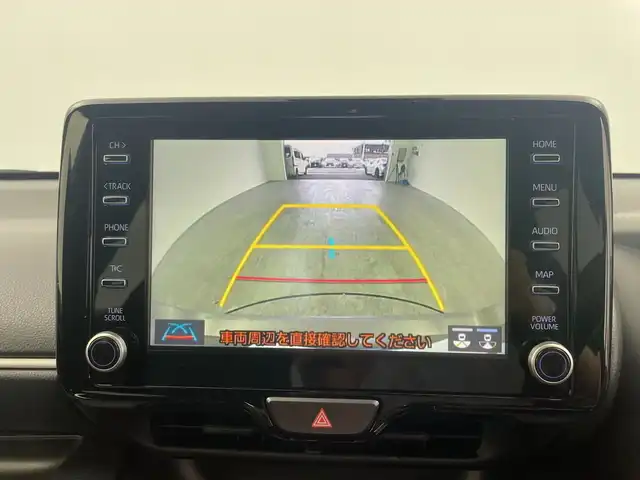 トヨタ ヤリス ハイブリッド G 三重県 2021(令3)年 1.7万km ブラック/アバンギャルドブロンズメタリック 純正8インチディスプレイオーディオ/・フルセグ・Bluetooth・USB・AppleCarPlay・AndroidAuto/バックカメラ/トヨタセーフティセンス/・レーダクルーズコントロール/・プリクラッシュセーフティ/・オートマチックハイビーム/・レーントレーシングアシスト/・ロードサインアシスト/LEDヘッドライト（オート）/100V充電