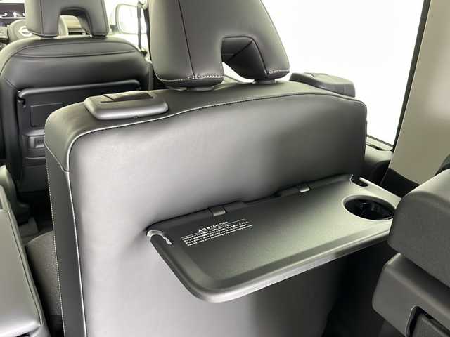 日産 セレナ e－パワー ハイウェイスター V 愛知県 2025(令7)年 0.1千km プリズムホワイト 純正12.3インチワイドディスプレイ/Bluetooth/フルセグTV/登録済未使用車/全周囲カメラ/両側パワースライドドア/衝突被害軽減ブレーキ/コーナーセンサー/レーンアシスト/レーダークルーズコントロール/ワイヤレス充電器/ETC2.0/前後ドライブレコーダー/純正16インチアルミホイール/LEDオートライト/電動格納ミラー