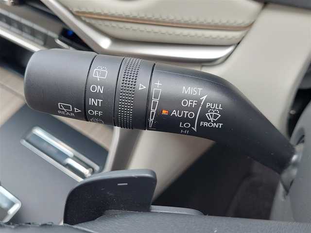 マツダ ＣＸ－６０ XD HV エクスクルーシブモダン 東京都 2022(令4)年 2.9万km プラチナクォーツメタリック 12.3インチセンターディスプレイ/360°ビューモニター/ビルトインETC/ヘッドアップディスプレイ/ワイヤレス充電/スマートブレーキサポート/ブラインドスポットモニター/コーナーセンサー/レーダークルーズコントロール/パドルシフト/AC100V/シートヒーター/ベンチレーションシート/ステアリングヒーター/パワーシート