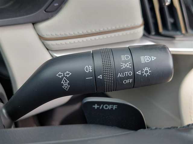 マツダ ＣＸ－６０ XD HV エクスクルーシブモダン 東京都 2022(令4)年 2.9万km プラチナクォーツメタリック 12.3インチセンターディスプレイ/360°ビューモニター/ビルトインETC/ヘッドアップディスプレイ/ワイヤレス充電/スマートブレーキサポート/ブラインドスポットモニター/コーナーセンサー/レーダークルーズコントロール/パドルシフト/AC100V/シートヒーター/ベンチレーションシート/ステアリングヒーター/パワーシート