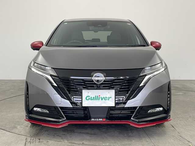 日産 オーラ ニスモ 兵庫県 2023(令5)年 1万km ダークメタルグレー/スーパーブラック2トーン ・ワンオーナー車/・純正ナビ&TV&BT&USB&HDMI/・全方位カメラ/・デジタルインナーミラー/・ビルトインETC2.0/・純正ドライブレコーダー/・スマートキー/・前席シートヒーター/・エマージェンシーブレーキ/・プロパイロット/・ブラインドスポットモニター/・クリアランスソナー/・側方支援/・車線逸脱防止支援/・ハンドル支援/・ステアリングヒーター/・LEDライト/・LEDフォグランプ/・リアフォグランプ/・NISMO専用シート/・NISMO専用エアロ/・新車時保証書/・取扱説明書