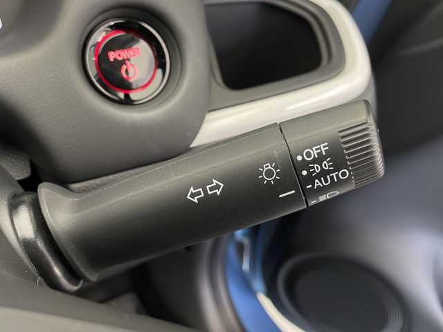 ホンダ フィット e:HEVホーム 長野県 2020(令2)年 0.7万km ライトブルー 4WD/純正SDナビ&CD&USB&BT/ホンダセンシング/アダプティブクルーズコントロール/路外逸脱警報/車線逸脱警報/衝突軽減ブレーキ/踏み間違い防止/標識認識機能/先行車発進告知/純正前後ドライブレコーダー/ハーフレザーシート/ステアリングスイッチ/バックカメラ/ビルトインETC/LEDヘッドライト/オートライト/電動格納ミラー/ウィンカーミラー/電動ホールド/ブレーキホールド/純正ホイールキャップ装着/純正フロアマット/プッシュスタート/スマートキー