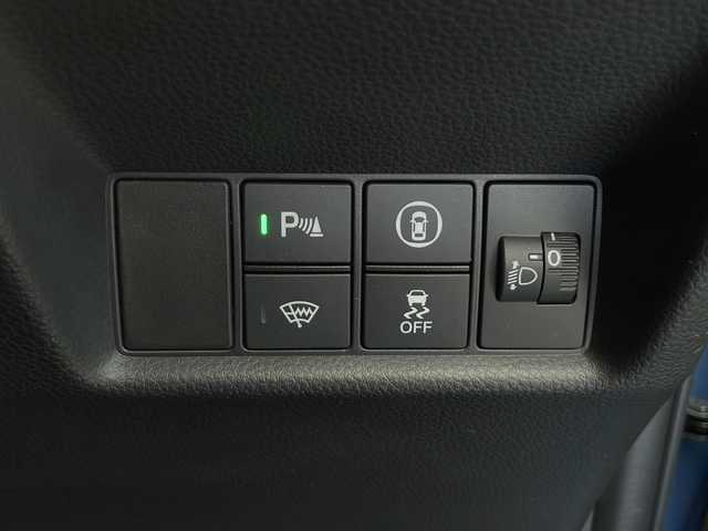 ホンダ フィット e:HEVホーム 長野県 2020(令2)年 0.7万km ライトブルー 4WD/純正SDナビ&CD&USB&BT/ホンダセンシング/アダプティブクルーズコントロール/路外逸脱警報/車線逸脱警報/衝突軽減ブレーキ/踏み間違い防止/標識認識機能/先行車発進告知/純正前後ドライブレコーダー/ハーフレザーシート/ステアリングスイッチ/バックカメラ/ビルトインETC/LEDヘッドライト/オートライト/電動格納ミラー/ウィンカーミラー/電動ホールド/ブレーキホールド/純正ホイールキャップ装着/純正フロアマット/プッシュスタート/スマートキー