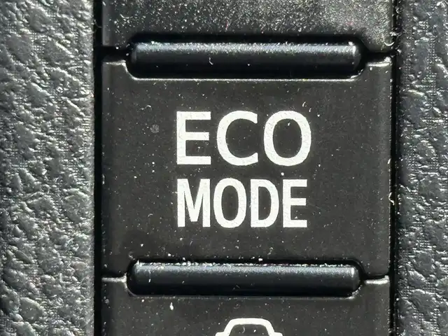 トヨタ ヴォクシー ZS 煌 千葉県 2018(平30)年 4.6万km ブラック 純正SDナビ/(フルセグTV/CD/DVD/Bluetooth)/レーダークルーズコントロール/両側パワースライドドア/ドライブレコーダー　前/バックカメラ/ETC/純正フロアマット/純正アルミホイール/レーンキープアシスト/オートライト/スマートキー/プッシュエンジンスタート