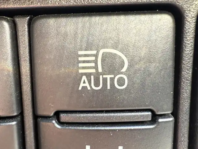 トヨタ ヴォクシー ZS 煌 千葉県 2018(平30)年 4.6万km ブラック 純正SDナビ/(フルセグTV/CD/DVD/Bluetooth)/レーダークルーズコントロール/両側パワースライドドア/ドライブレコーダー　前/バックカメラ/ETC/純正フロアマット/純正アルミホイール/レーンキープアシスト/オートライト/スマートキー/プッシュエンジンスタート