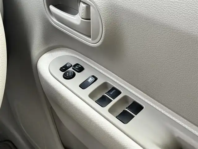 スズキ ラパン L 三重県 2017(平29)年 5.4万km フェニックスレッドパール 社外メモリナビ(MDV-D305BT)/　TV/CD/DVD/Bluetooth/スマートキー/プッシュスタート/シートヒーター/レーダーブレーキサポート/電動格納ミラー