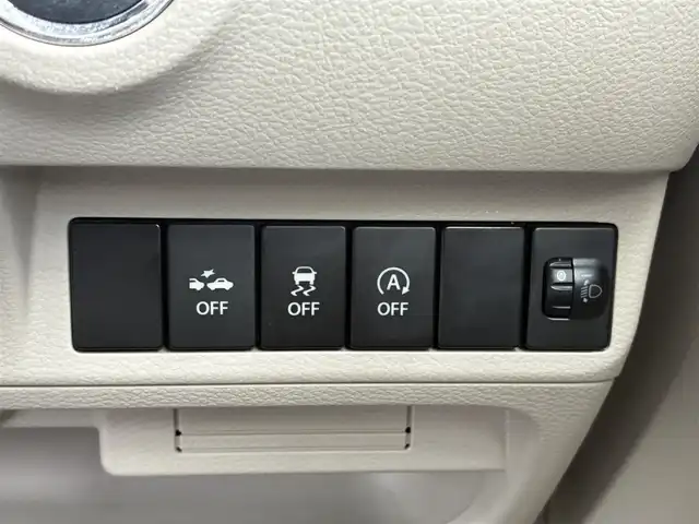 スズキ ラパン L 三重県 2017(平29)年 5.4万km フェニックスレッドパール 社外メモリナビ(MDV-D305BT)/　TV/CD/DVD/Bluetooth/スマートキー/プッシュスタート/シートヒーター/レーダーブレーキサポート/電動格納ミラー