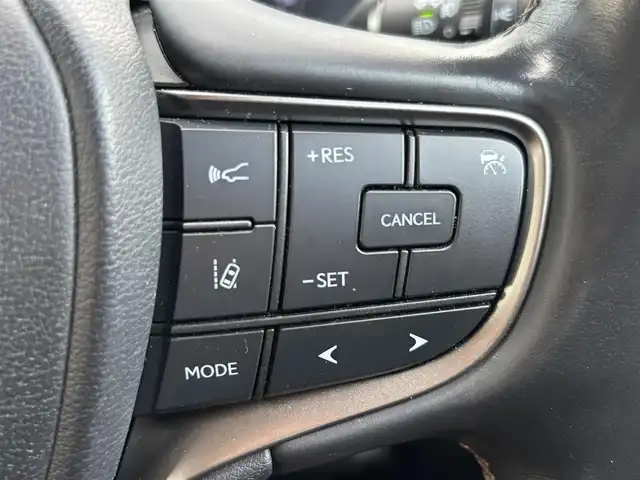 レクサス ＵＸ 200 バージョンC 宮城県 2019(令1)年 8.5万km 青 登録時走行距離85534km/純正ナビ/AM・FM・TV・Bluetooth・CD・USB/クルーズコントロール/ETC/レザーシート/シートヒーター/エアシート/パワーシート/フルフラットシート/バックカメラ/コーナーセンサー/オートマチックハイビーム/純正フロアマット/純正アルミホイール/フォグランプ/ウインカーミラー