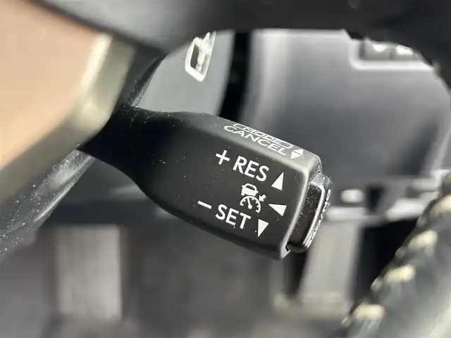 レクサス ＩＳ 200t バージョンL 富山県 2015(平27)年 5万km ソニックチタニウム 純正ナビ（AM/FM/DVD/BT/USB/フルセグ）/バックカメラ/ETC/レザーシート/D/N席パワーシート/D席メモリシート/シートヒーター/シートベンチレーション/衝突被害軽減システム/レーダークルーズコントロール/コーナーセンサー/横滑り防止装置/アイドリングストップ/純正アルミホイール/純正フロアマット/オートLEDライト/フォグライト/ブラインドスポットモニター/革巻きステアリング/ステアリングスイッチ/パドルシフト/スマートキー/スペアキー