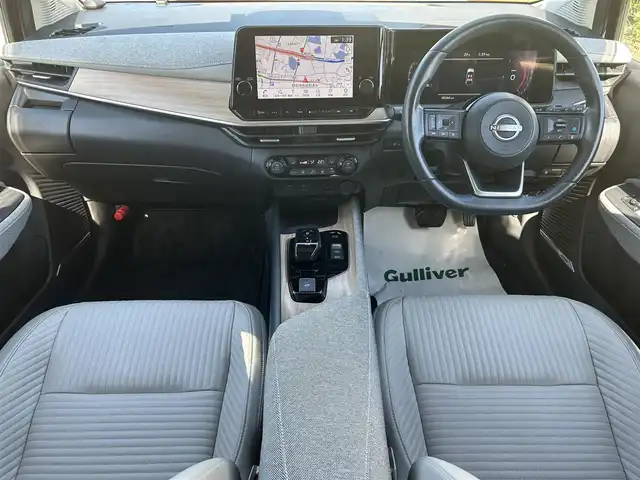 日産 オーラ G レザーエディション 兵庫県 2022(令4)年 4.9万km ガーネットレッド/スーパーブラック 2トーン ワンオーナー/純正9インチナビ/フルセグテレビ/BTオーディオ/BOSEサウンド/全方位カメラ/インテリジェントルームミラー/シートヒーター/ステアリングヒーター/置くだけ充電/純正17インチAW/LEDヘッドライト