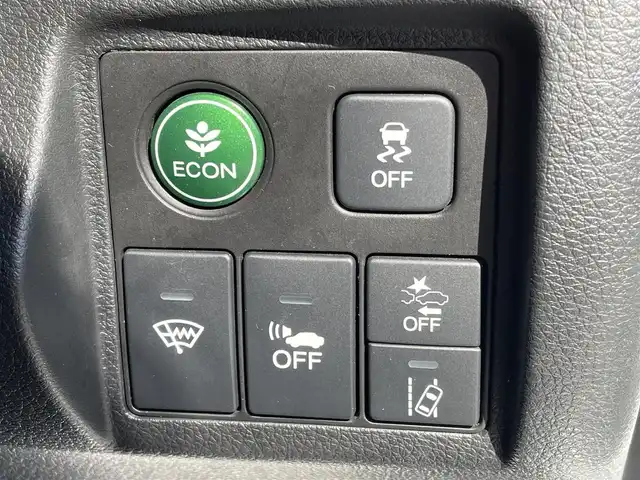 ホンダ ヴェゼル ハイブリッド Z ホンダセンシング 大阪府 2018(平30)年 4.1万km プラチナホワイトパール ワンオーナー　/純正８インチナビ　/   フルセグＴＶ/CD/DVD/Bluetooth/USB　/バックモニター　/衝突軽減ブレーキ　/前席シートヒーター　/レーダークルーズコントロール/レーンキープアシスト　/アイドリングストップ　/ハーフレザーシート/純正17インチアルミホイール　/スマートキー　/ビルトインＥＴＣ　/ＬＥＤライト