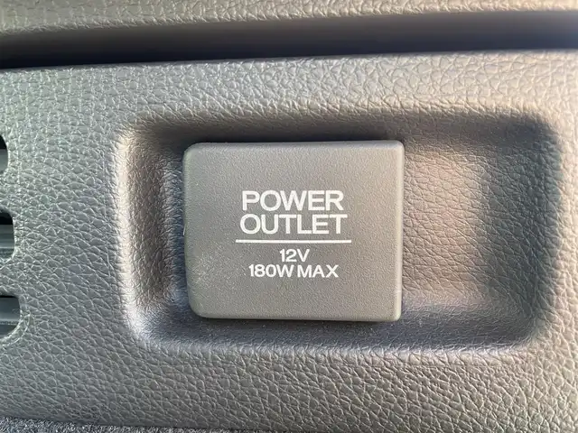 ホンダ ヴェゼル ハイブリッド Z ホンダセンシング 大阪府 2018(平30)年 4.1万km プラチナホワイトパール ワンオーナー　/純正８インチナビ　/   フルセグＴＶ/CD/DVD/Bluetooth/USB　/バックモニター　/衝突軽減ブレーキ　/前席シートヒーター　/レーダークルーズコントロール/レーンキープアシスト　/アイドリングストップ　/ハーフレザーシート/純正17インチアルミホイール　/スマートキー　/ビルトインＥＴＣ　/ＬＥＤライト