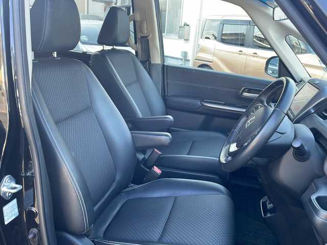 ホンダ フリード＋ ハイブリット G ホンダセンシング 大阪府 2022(令4)年 3.8万km クリスタルブラックパール 純正ナビ/（CD/DVD/Bluetooth）/フルセグTV/バックカメラ/ETC/両側パワースライドドア/純正１５インチAW/ハーフレザーシート/前席シートヒーター/革巻きステアリング/ステアリングリモコン/純正マット/保証書/取扱説明書