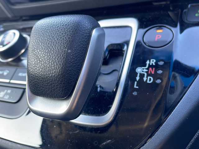 ホンダ フリード＋ ハイブリット G ホンダセンシング 大阪府 2022(令4)年 3.8万km クリスタルブラックパール 純正ナビ/（CD/DVD/Bluetooth）/フルセグTV/バックカメラ/ETC/両側パワースライドドア/純正１５インチAW/ハーフレザーシート/前席シートヒーター/革巻きステアリング/ステアリングリモコン/純正マット/保証書/取扱説明書