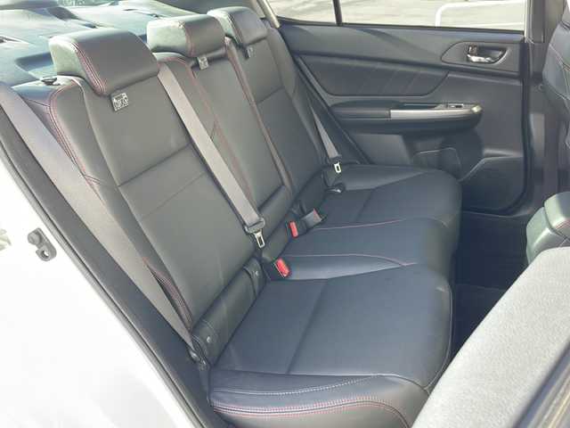 スバル ＷＲＸ Ｓ４ 2．0GT‐S アイサイト 山形県 2016(平28)年 7.7万km クリスタルホワイトP アイサイト/・プリクラッシュブレーキ（自動ブレーキ）/・アクティブレーンキープ/・ツーリングアシスト/・全車速追従機能付クルーズコントロール/・AT誤発進抑制制御/ＳＴｉフロントリップスポイラー/スバルリアビークルディテクション/メーカーオプションナビ/（フルセグDVD/BT/MSV/SD）/バック＆サイドカメラ/合皮シート/メモリ付き前席パワーシート/前席シートヒーター/パドルシフト/ドライブレコーダー/電動パーキングブレーキ/ブレーキホールド/ETC/LEDヘッドライト/フォグランプ/スマートキー/プッシュスタート