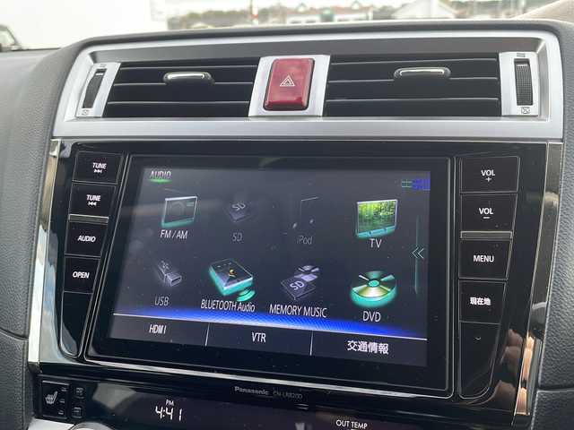 スバル アウトバック リミテッド 島根県 2016(平28)年 8万km クリスタルホワイトP 4WD/純正8型ナビ/フルセグTV/パワーバックドア/バックカメラ/ビルトインETC/全車速追従機能付クルーズコントロール/クリアランスソナー/アイサイトver3/・衝突被害軽減ブレーキ/・車線逸脱防止支援/・前後誤発進抑制/・ステレオカメラ/後側方警戒支援システム/ハイビームアシスト/LEDヘッドランプ/本革巻きステアリング/ステアリングヒーター/パドルシフト/ブラック革シート/全席シートヒーター/前席パワーシート/純正18インチアルミホイール/スマートキー/プッシュエンジンスタート/禁煙車