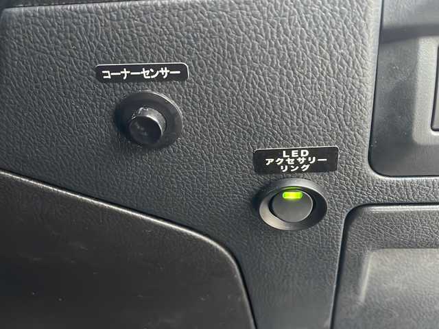 スバル アウトバック リミテッド 島根県 2016(平28)年 8万km クリスタルホワイトP 4WD/純正8型ナビ/フルセグTV/パワーバックドア/バックカメラ/ビルトインETC/全車速追従機能付クルーズコントロール/クリアランスソナー/アイサイトver3/・衝突被害軽減ブレーキ/・車線逸脱防止支援/・前後誤発進抑制/・ステレオカメラ/後側方警戒支援システム/ハイビームアシスト/LEDヘッドランプ/本革巻きステアリング/ステアリングヒーター/パドルシフト/ブラック革シート/全席シートヒーター/前席パワーシート/純正18インチアルミホイール/スマートキー/プッシュエンジンスタート/禁煙車