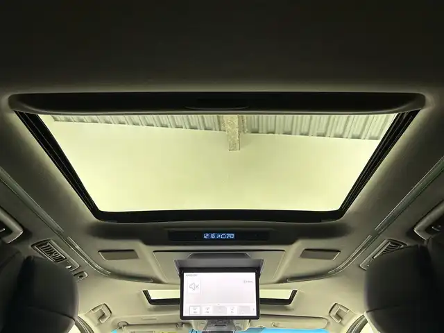 トヨタ アルファード S Cパッケージ 佐賀県 2021(令3)年 2.4万km ホワイトパールクリスタルシャイン 純正ナビナビ機能付き/（AM FM CD DVD USB BT )/JBLサウンド　/モデリスタエアロ　/モデリスタ20インチアルミ/フリップダウン　/サンルーフ　/全方位カメラ　/デジタルインナーミラー　/前後ドラレコ　/レーンキープ　/横滑り防止　/プリクラッシュセーフティー/パーキングアシスト　/クルコン　/両側パワスラ/パワーバックドア/レザーシート/シートヒーター/パワーシート/シートメモリー/ハンドルヒーター/純正フロアマット