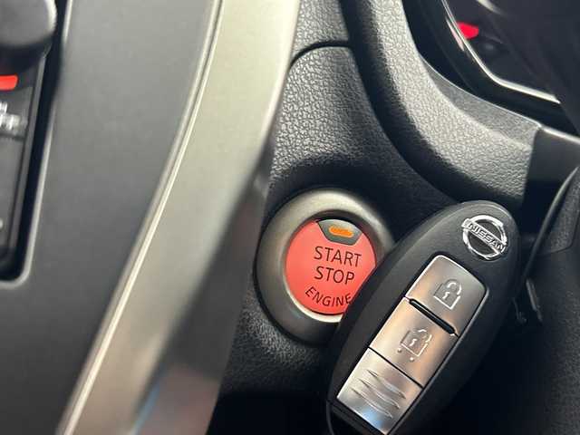 日産 ノート X 福島県 2016(平28)年 1.4万km シャイニングブルー /禁煙車//純正ナビ（MJ116D-W）//フルセグTV・Bluetooth//バックモニター//エマージェンシーブレーキ//ETC//レーンキープアシスト//電動格納ミラー//パワーウィンドウ//プッシュスタート//ドアバイザー