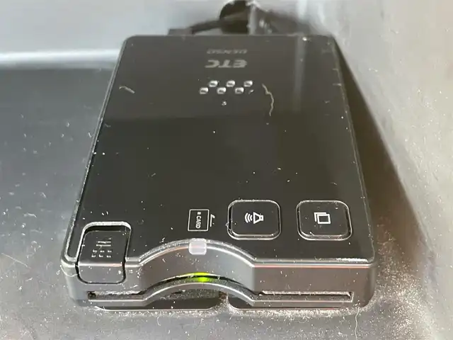 日産 デイズ ハイウェイスターG 滋賀県 2013(平25)年 7.6万km ホワイトパール 社外メモリナビ/(CD 地デジTV)/全方位カメラ/アイドリングストップ/プッシュスタート/スマートキー/電動格納ミラー/ウインカーミラー/ドアバイザー/ETC/革巻きステアリング/ステアリングリモコン/純正フロアマット/HIDオートライト/社外15インチアルミ